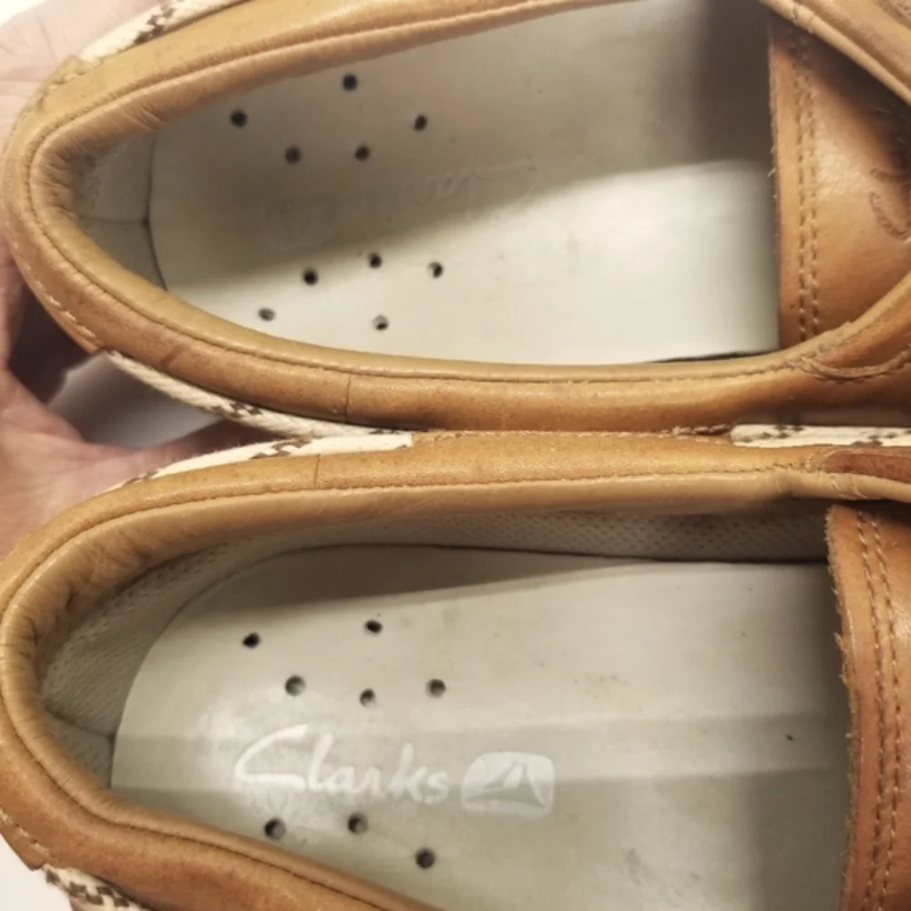 Clarks Rock Men Sz 9.5 Tan Leather Boat Dock Deck Shoe Slip On Lace Up Moccasin